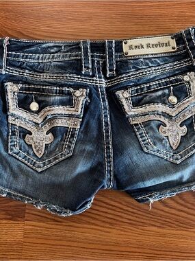 Rock Revival Embellished Kai Denim Shorts size 27
